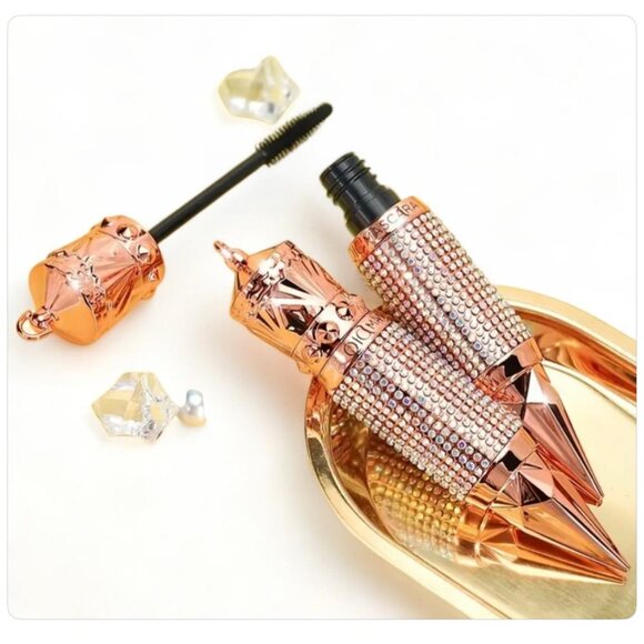 NEW- QIC QUEEN MASCARA 4D CURLING COOL BLACK - WATER PROOF - Picture 3 of 4